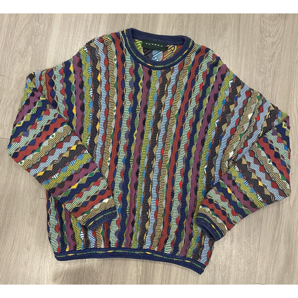 VINTAGE Vibrant TUNDRA 3D KNIT COTTON SWEATER Coogi Large L Canada 90 Hip Hop